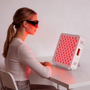 لوحة LED Pro مزدوجة الطيف - إجمالي خرج 3000 وات، 850 نيوتن متر و660 نيوتن متر، طاقة على مستوى الصالون للعناية بالصحة المنزلية